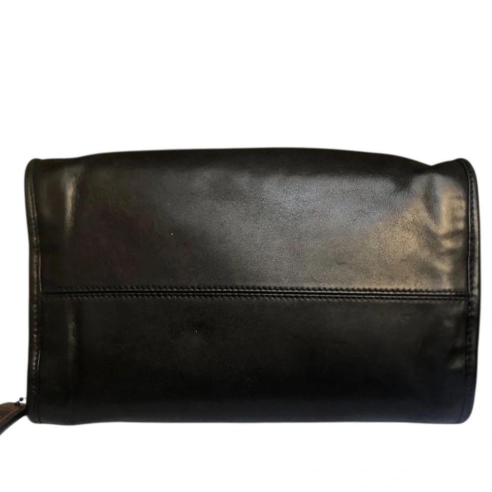 Tumi sleek black